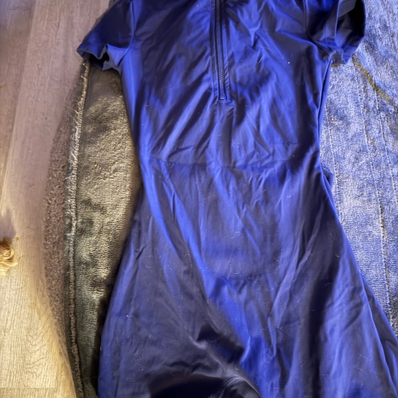 New never worn. Cute outfit - Picture 2 of 2